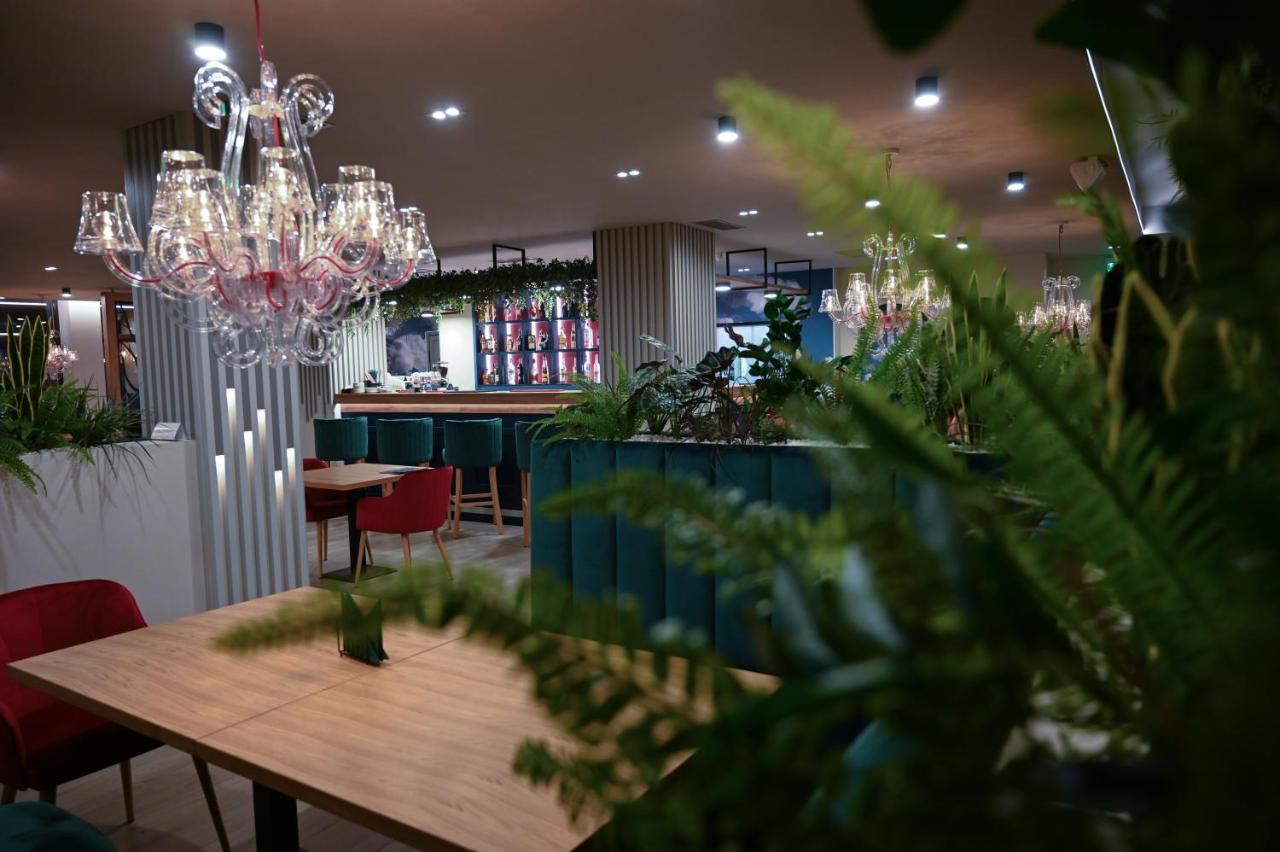Hotel Xemar Arad Luaran gambar